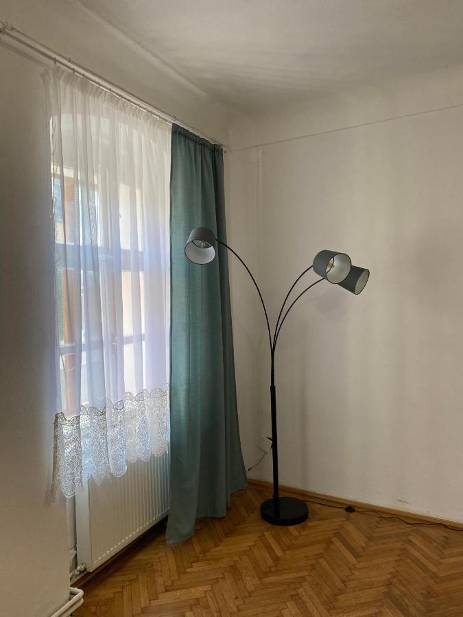 Apartament Istoric Ultracentral - With Parking Sibiu Exteriör bild
